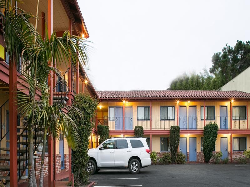 La Luna Inn photo 1