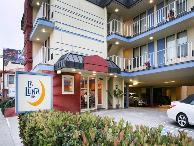 La Luna Inn 2