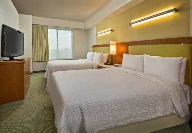 Springhill Suites New York Laguardia Airport photo 1