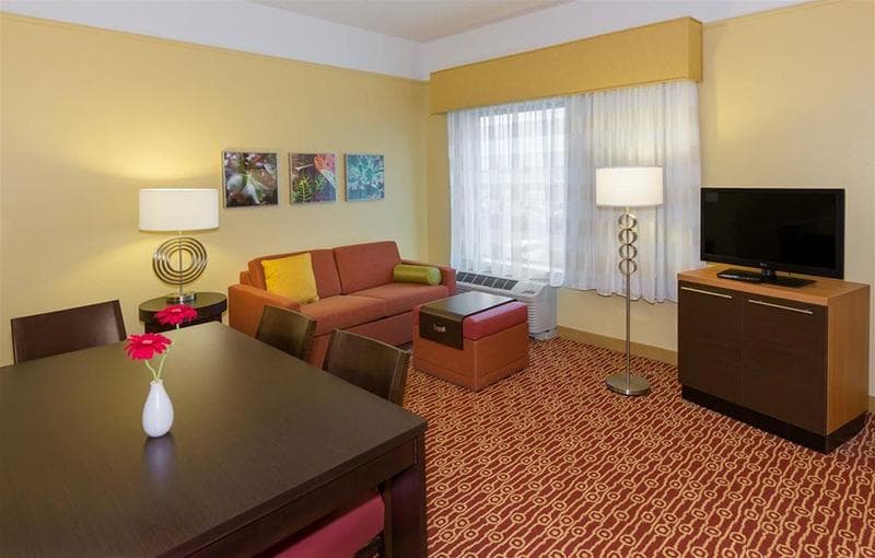 Towneplace Suites Buffalo Airport 3