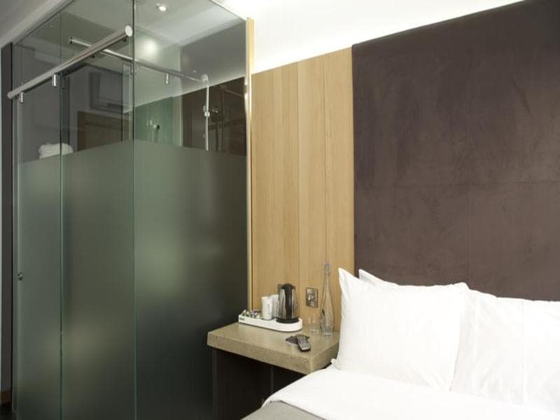 Z Piccadilly (Adults Only) 4