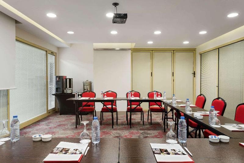 Ramada Encore By Wyndham Izmir 5