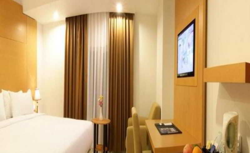 Grand Asia Hotel Makassar 4
