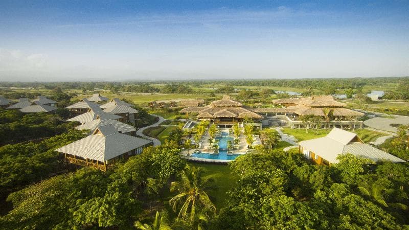 Indura Beach & Golf Resort Curio Collection by Hilton 4