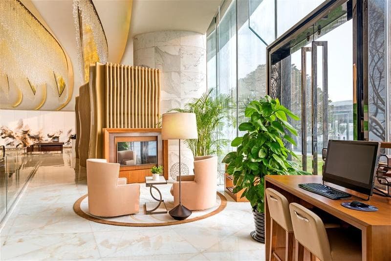 Sheraton Huzhou Hot Spring Resort 3