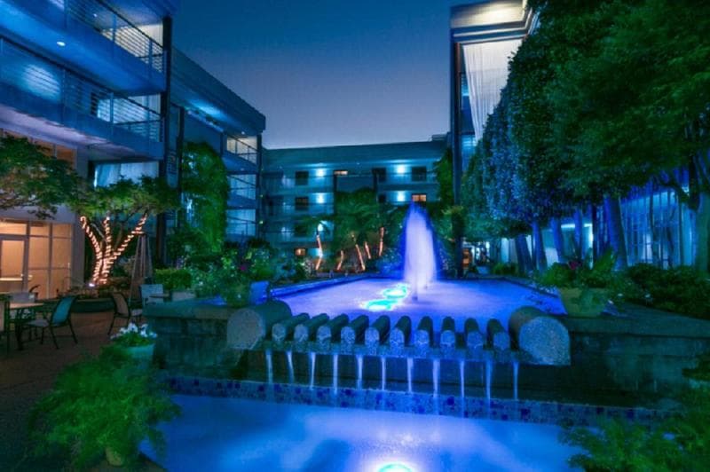 Cupertino Hotel 2