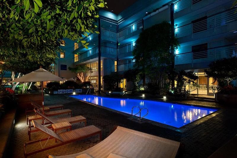 Cupertino Hotel 3
