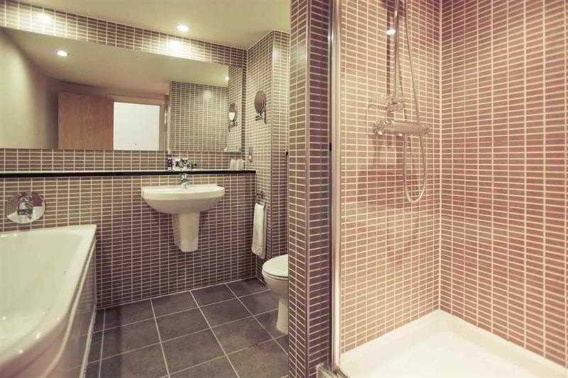 Mercure Sheffield Parkway Hotel 2