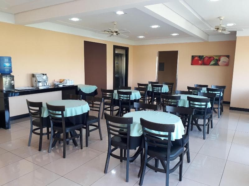 Cristal Palace Inn main