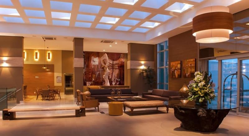 Jade Hotel 5