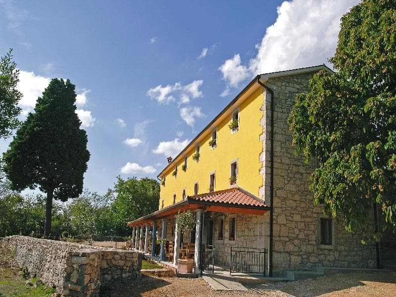Villa Calussovo main