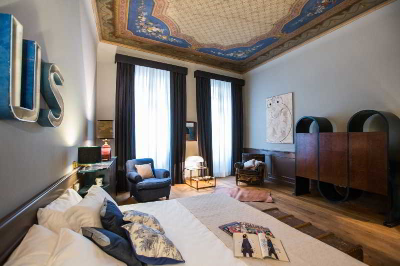 Soprarno Suites 3