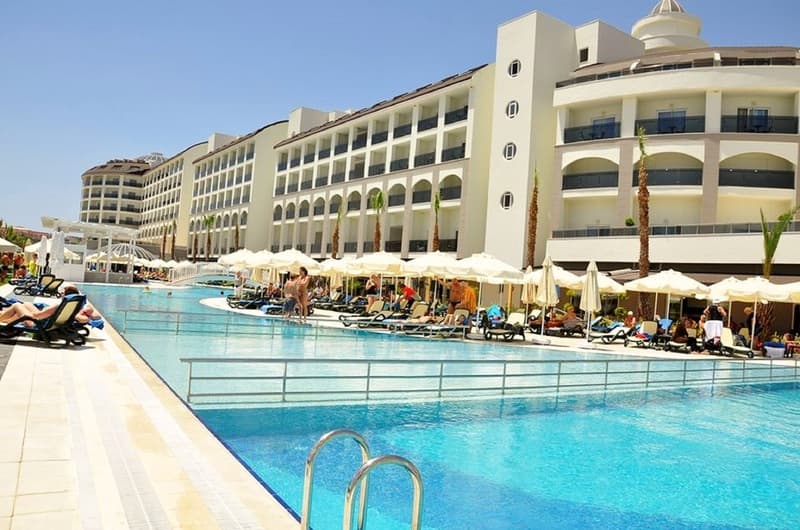 Port River Hotel & Spa 4