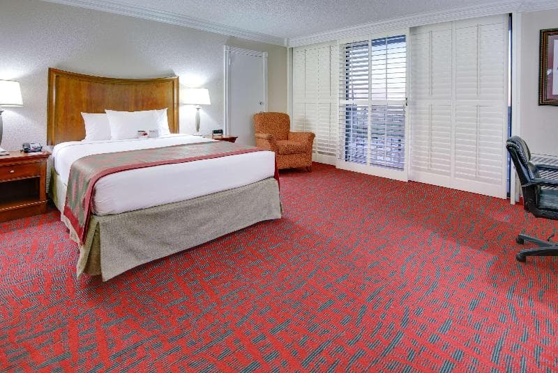 Ramada by Wyndham Metairie New Orleans Airport photo 1
