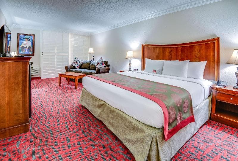 Ramada by Wyndham Metairie New Orleans Airport 2