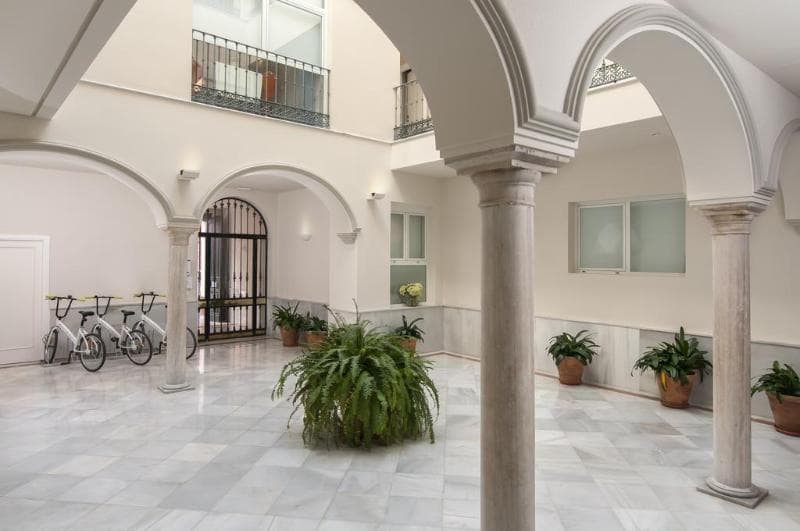 Suites Sevilla Plaza 4