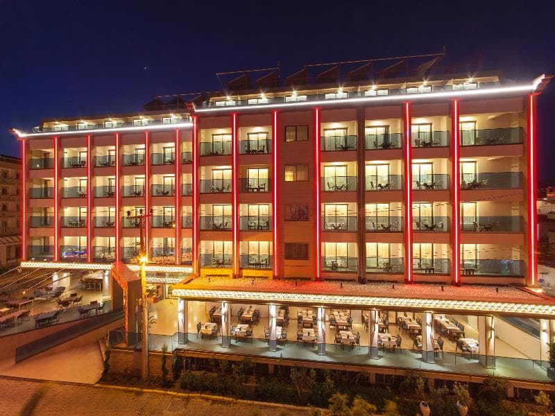 Aurasia Deluxe Hotel main