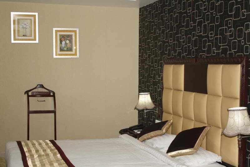 Hotel Gateway Grandeur main