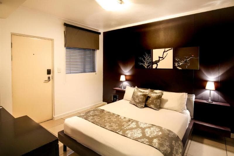 The Nicol Hotel And Apartments 4
