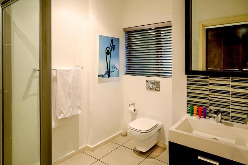 The Nicol Hotel And Apartments 5