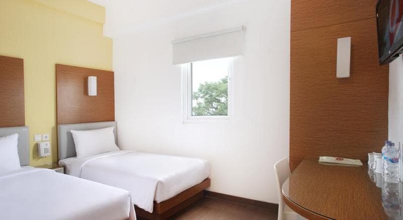 Amaris Hotel Malang 5