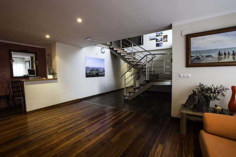 Hotel Alcamino main