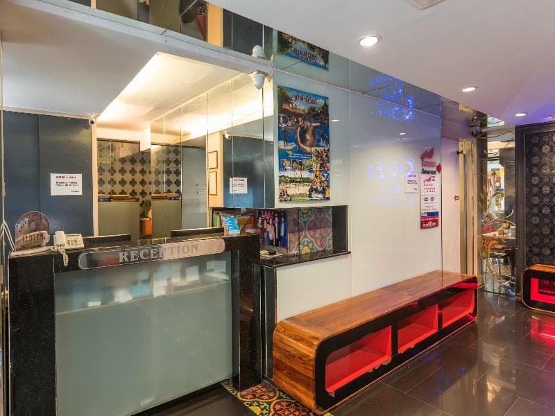 The Cozi Inn Bangkok 4