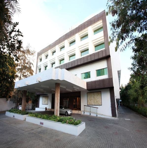 Abu Sarovar Portico Hotel - Chennai main