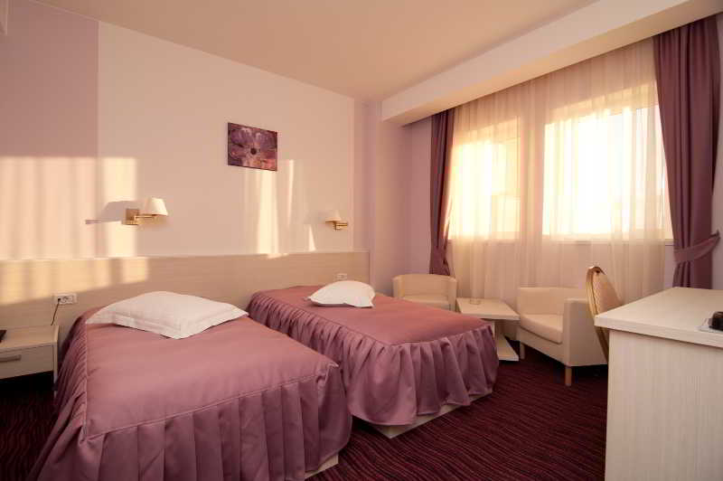 Hotel Nevis 3