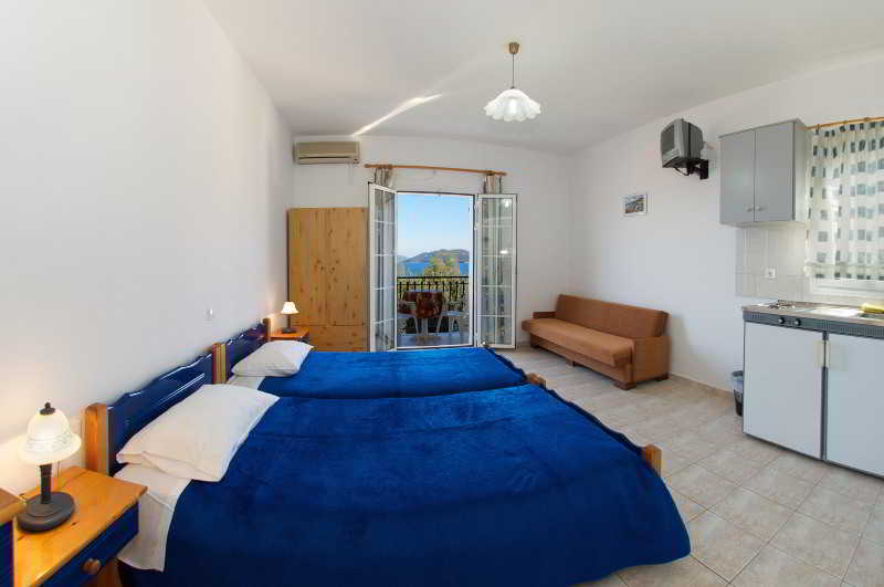 Dimitris Studios 3