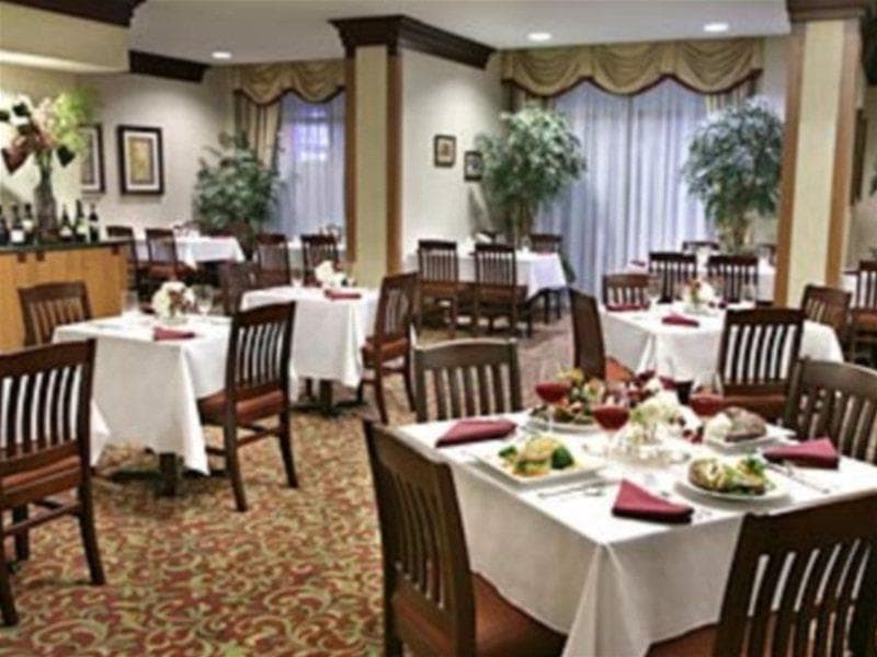 Fairfield Inn & Suites Toronto Airport 2