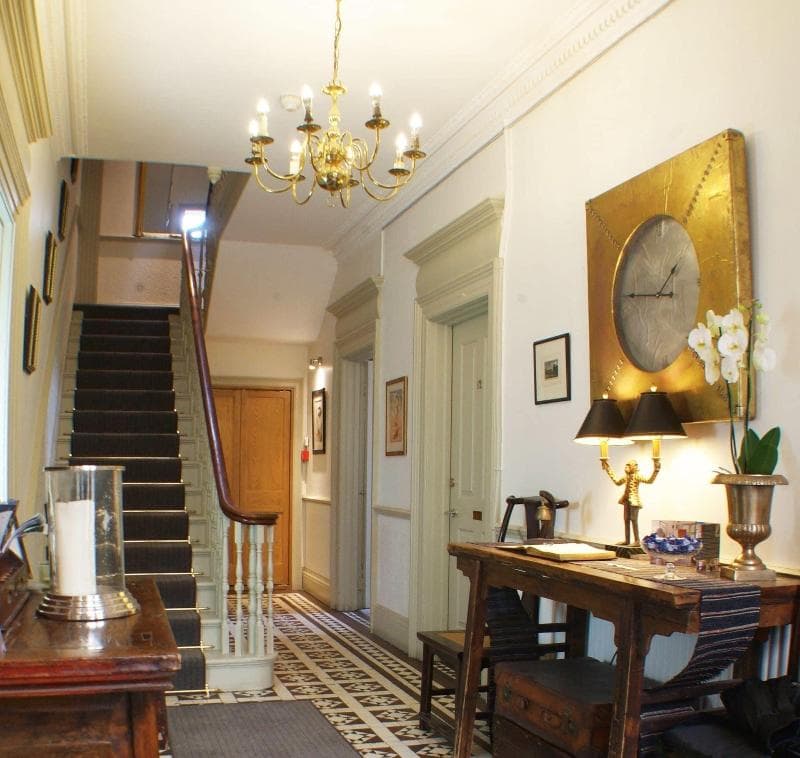 Dorian House 3