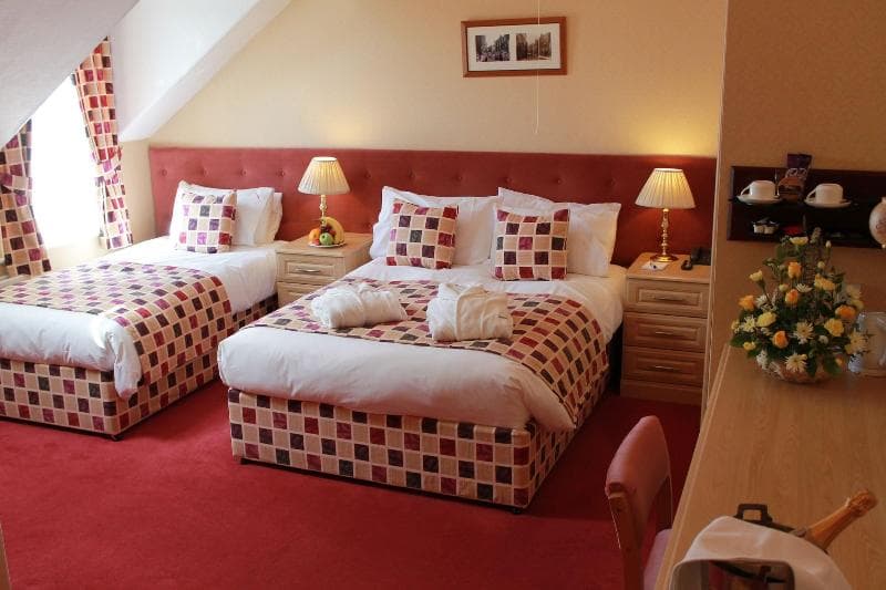 Saxonville Hotel 5