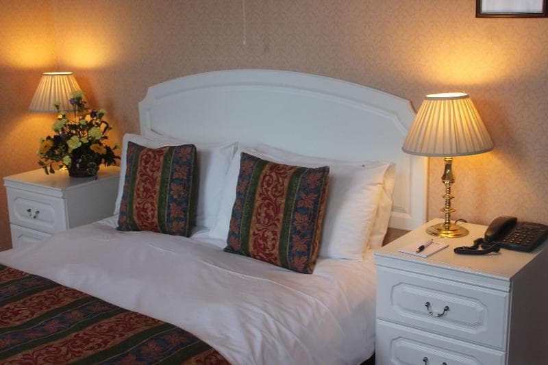 Saxonville Hotel 3