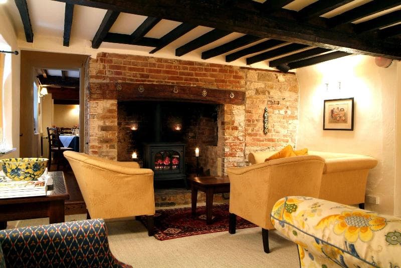 Yalbury Cottage Restaurant main