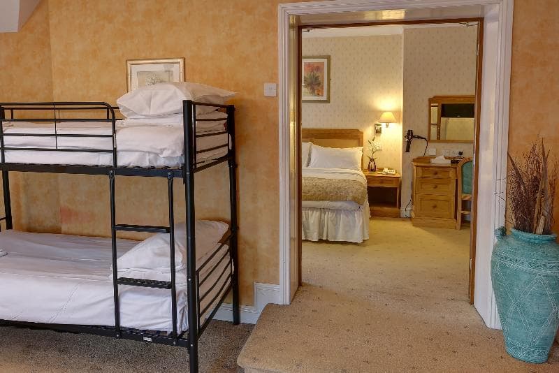 Hadlow Manor 3