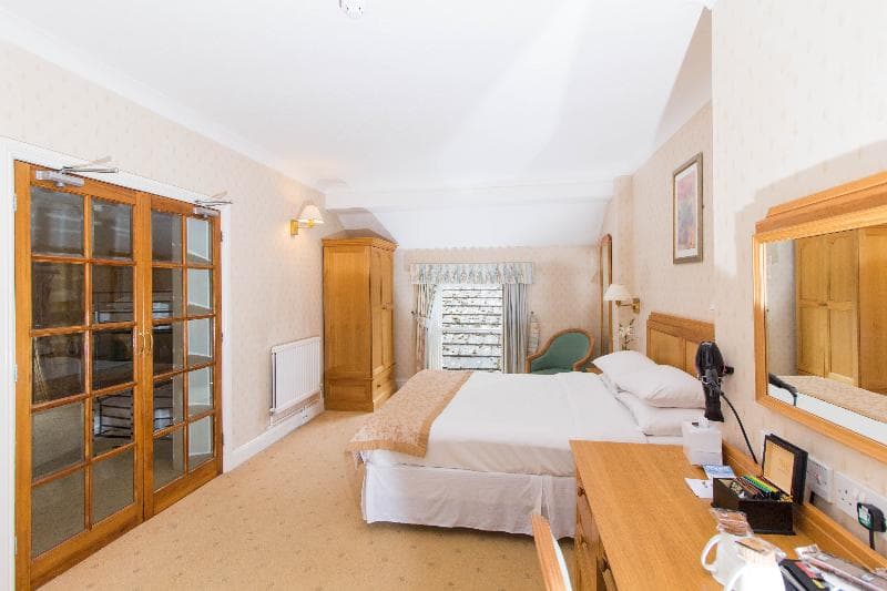 Hadlow Manor 4