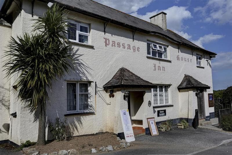 Passage House Hotel 2