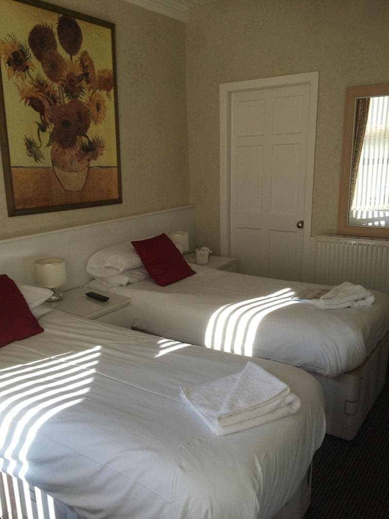 Glenheath Hotel 4