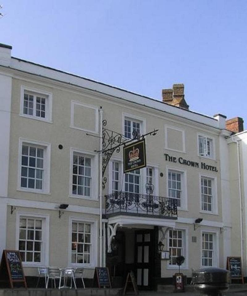 Crown Hotel Brackley main