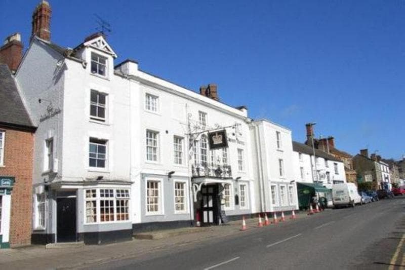 Crown Hotel Brackley 3