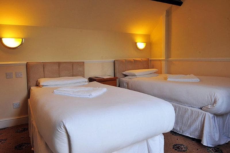 Crown Hotel Brackley 5