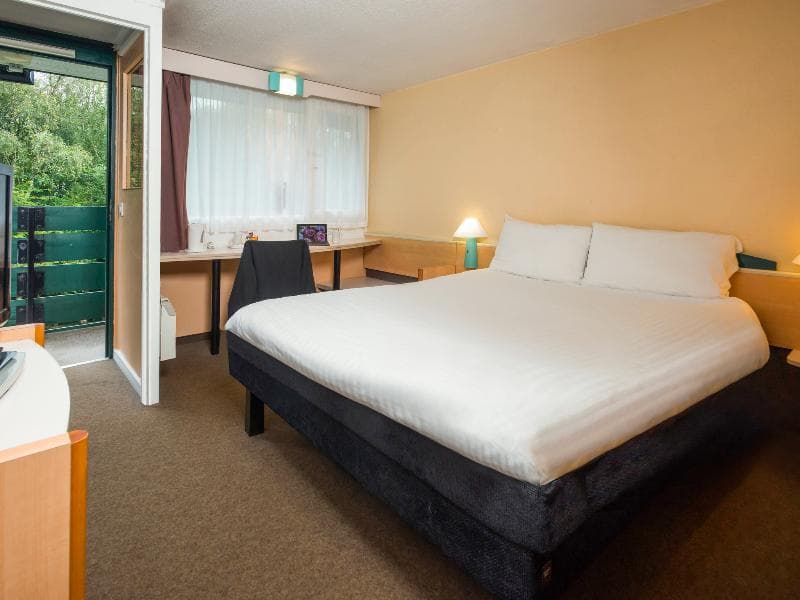 Ibis Plymouth Hotel 3