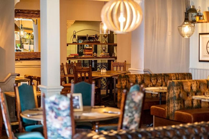 Kings Arms & Royal Hotel photo 1