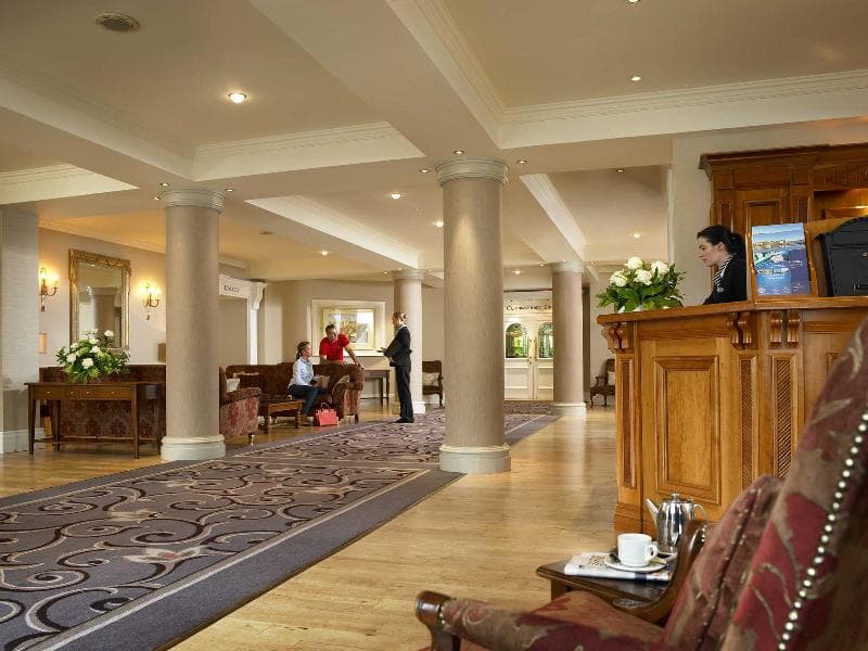Hodson Bay Hotel 4
