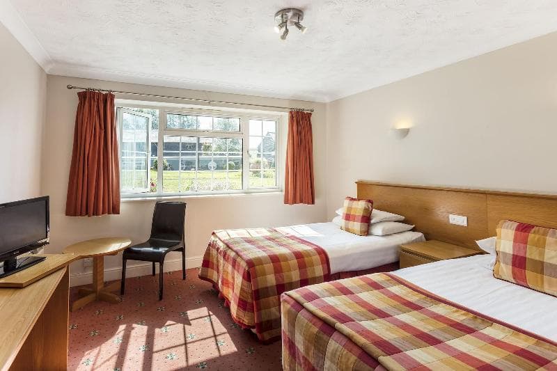 Roydon Marina Village Hotel photo 1