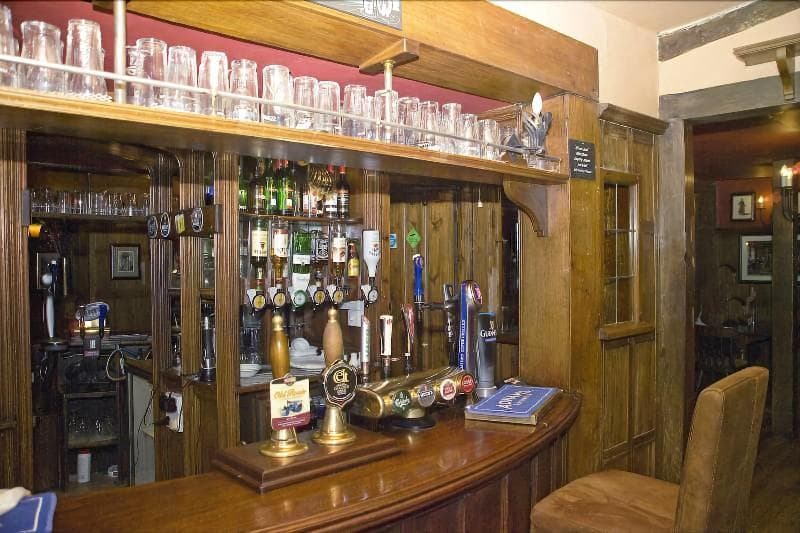 White Hart photo 1