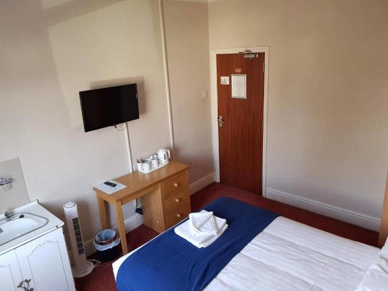 Newark Hotel 3