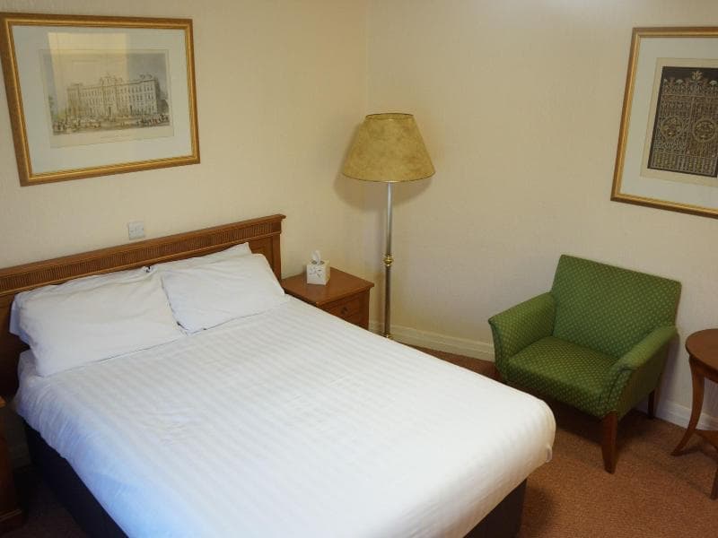 The Corner House Hotel 4