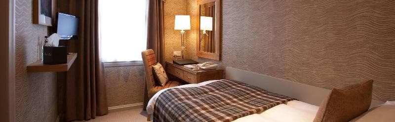 Burt's Hotel 4